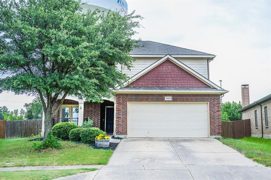 PRICE REDUCTION.

Must See!

Located in highly sought after Tehama Ridge neighborhood on oversized pie shaped lot.
Walk to Peterson Elementary and Tehama Ridge Park and Trails.

New carpet and home has been fresh paint.

This two story 3 bedroom , 2 and a half bath home features a large fenced back yard with covered patio and fire pit area.
Office study just off entry features French doors, walk in closet for storage and private covered patio.
Half bath off entry.
Open floorplan from kitchen to dining to living promotes family time.
Large living room includes wood burning fire place and ceiling fan as well as many windows to the back yard.
Kitchen features granite counters, window to the back yard, gas oven and range, dishwasher, disposal and island for preparing family meals.
Dining area conveniently located between living room and kitchen. 
Walk in pantry and a full sized utility room are off the kitchen.
Two car garage with opener provides ample storage.
Open house Sunday 7 20 2025 1 to 5pm

Upstairs features a large family  game room with ceiling fan, cable connection, covered balcony with views of downtown Fort Worth.
Oversized primary bedroom features ceiling fan, a wall of windows, en suite bath with dual vanities and garden tub with separate shower and large walk in closet.
Second bedroom features ceiling fan and natural light.
Third Bedroom features ceiling fan, walk in closet and natural light. 
Full bath includes a combination tub shower.
Linen closet or game closet is located off family room.

Buyer to confirm all rooms and schools.