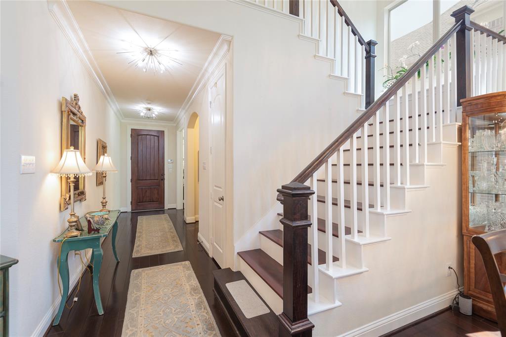 8320 Lindsay Gardens