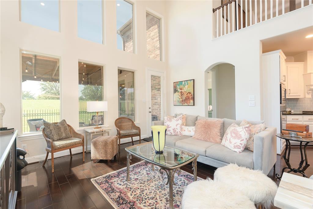 8320 Lindsay Gardens