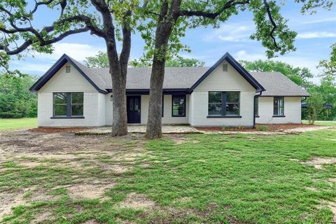 7586 W Line Collinsville TX 76233