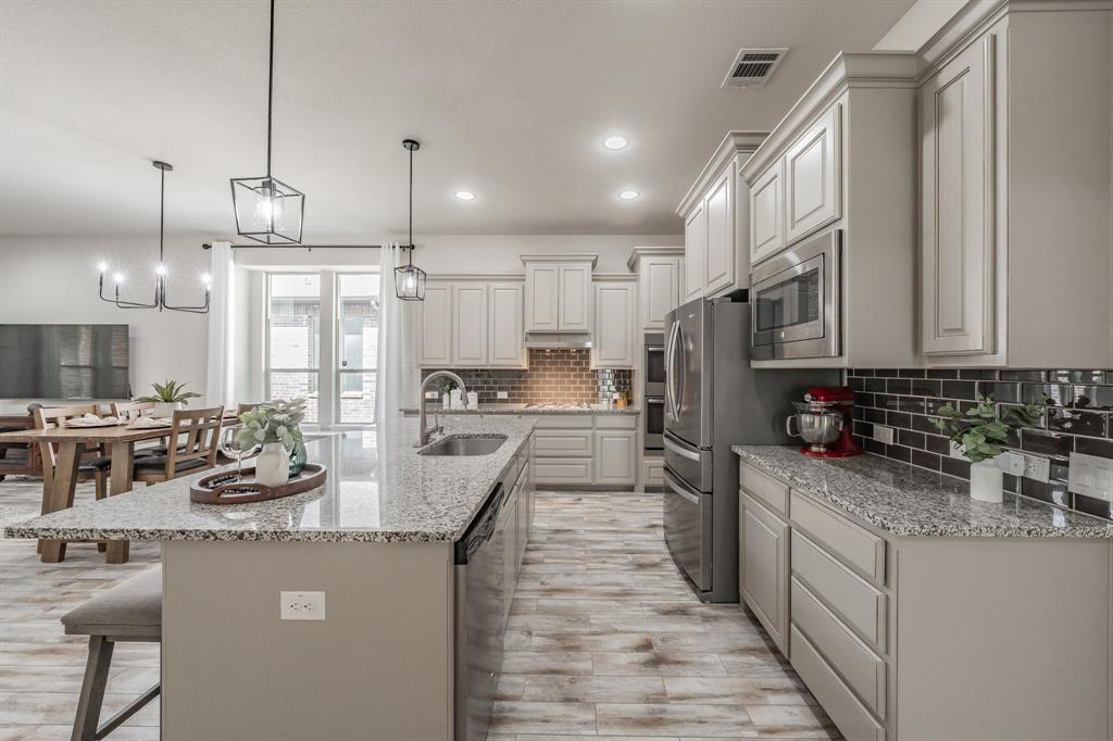 6340 Crossvine Trail
