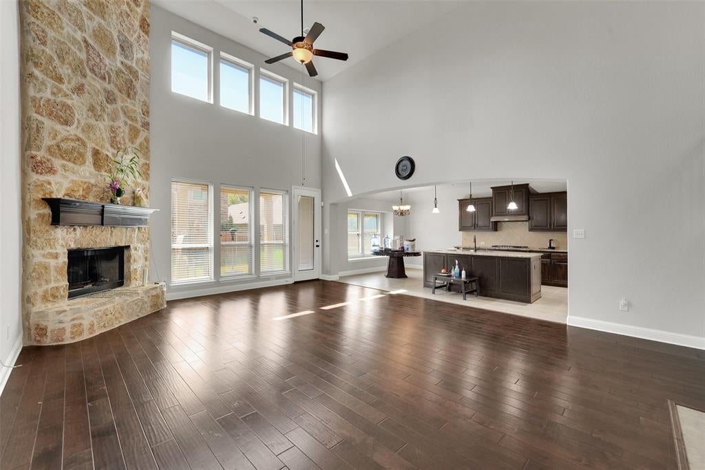 2743 Chimney Rock Road