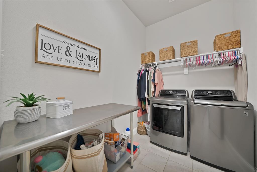 Thomas Crossing Add - Residential