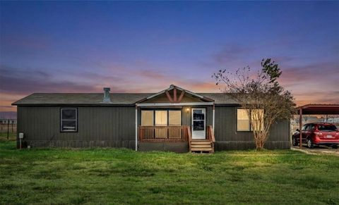 458 County Road 2131 Valley View TX 76272