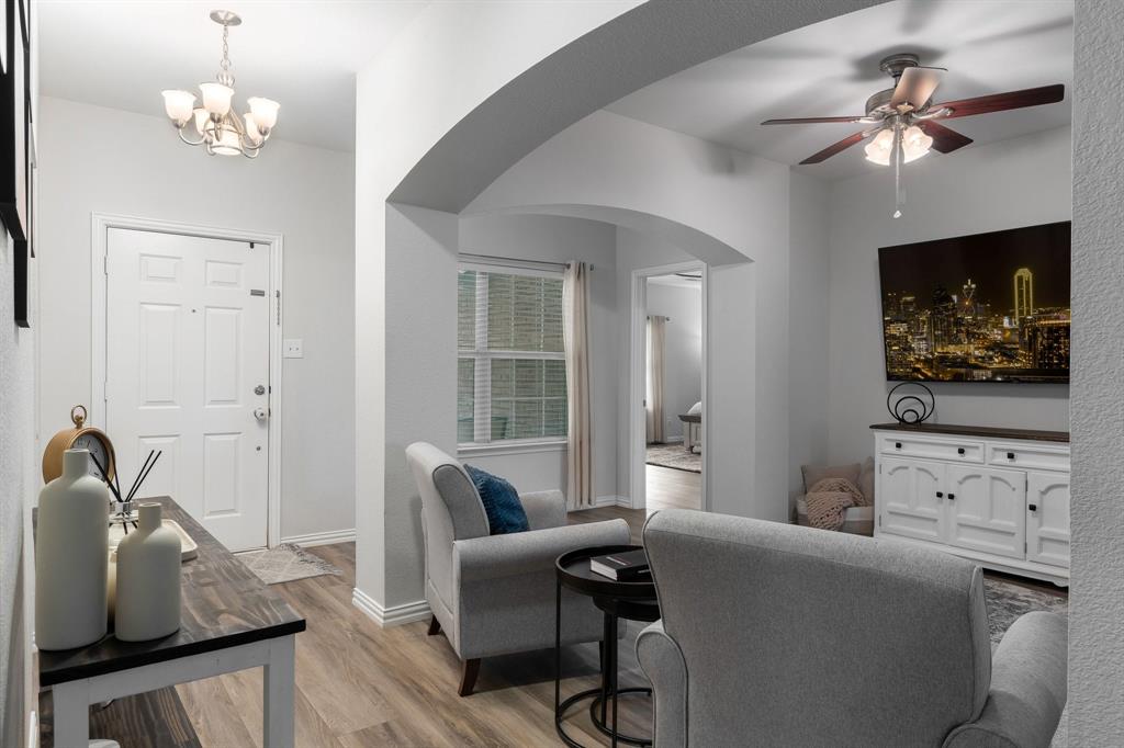 1513 Snow Trail