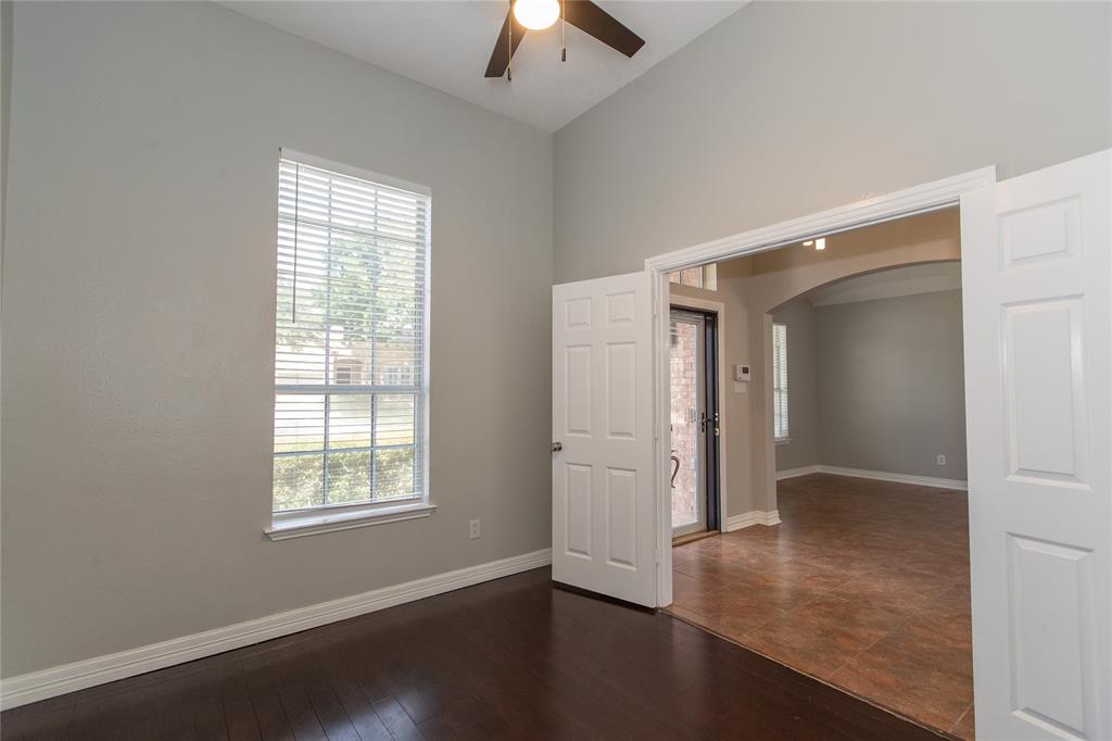 6122 Fieldcrest Lane