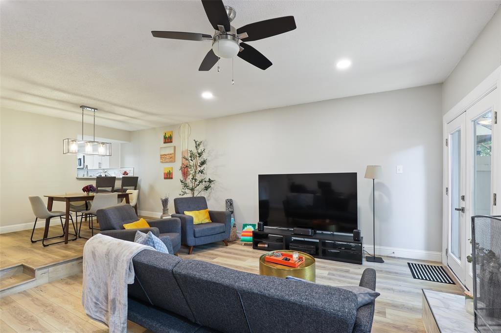 6646 E Lovers Lane 504