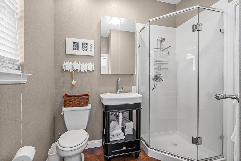 Fort Worth, Texas 76119, United States, 4 Bedrooms Bedrooms, ,4 BathroomsBathrooms,Residential,Pending,226384