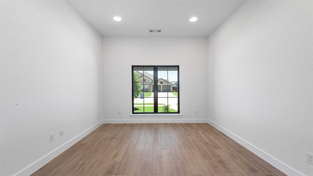 703 Spindle Court