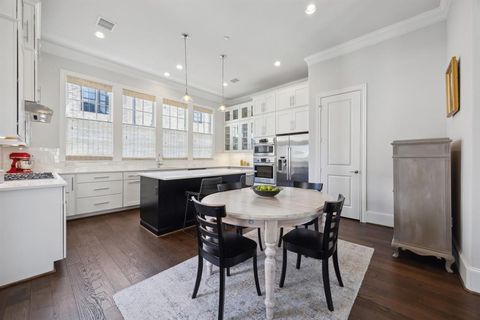 4130 Runyon Road Addison TX 75001