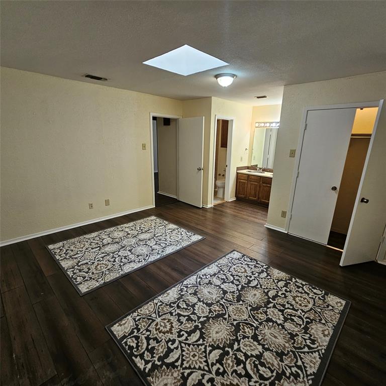 Skyline Park 02 - Residential Lease