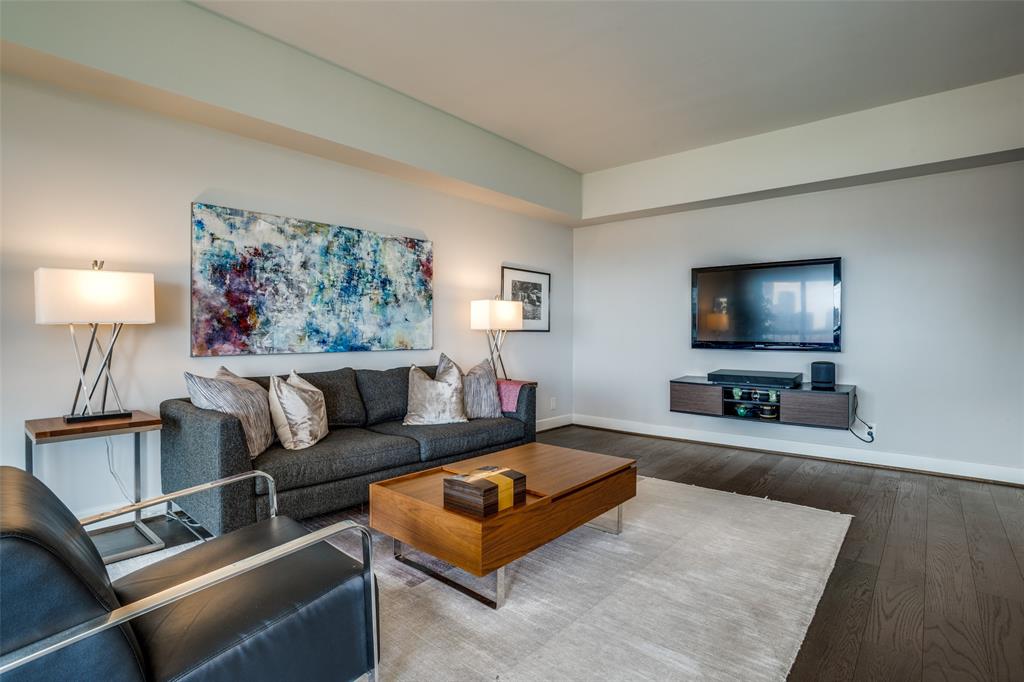 Latour Condo - Residential