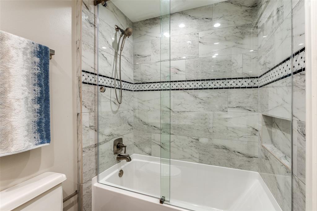 Latour Condo - Residential