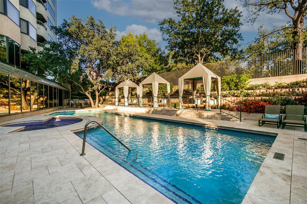 Latour Condo - Residential