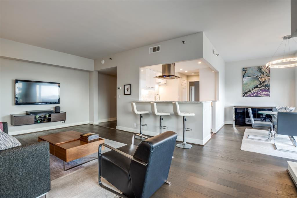 Latour Condo - Residential