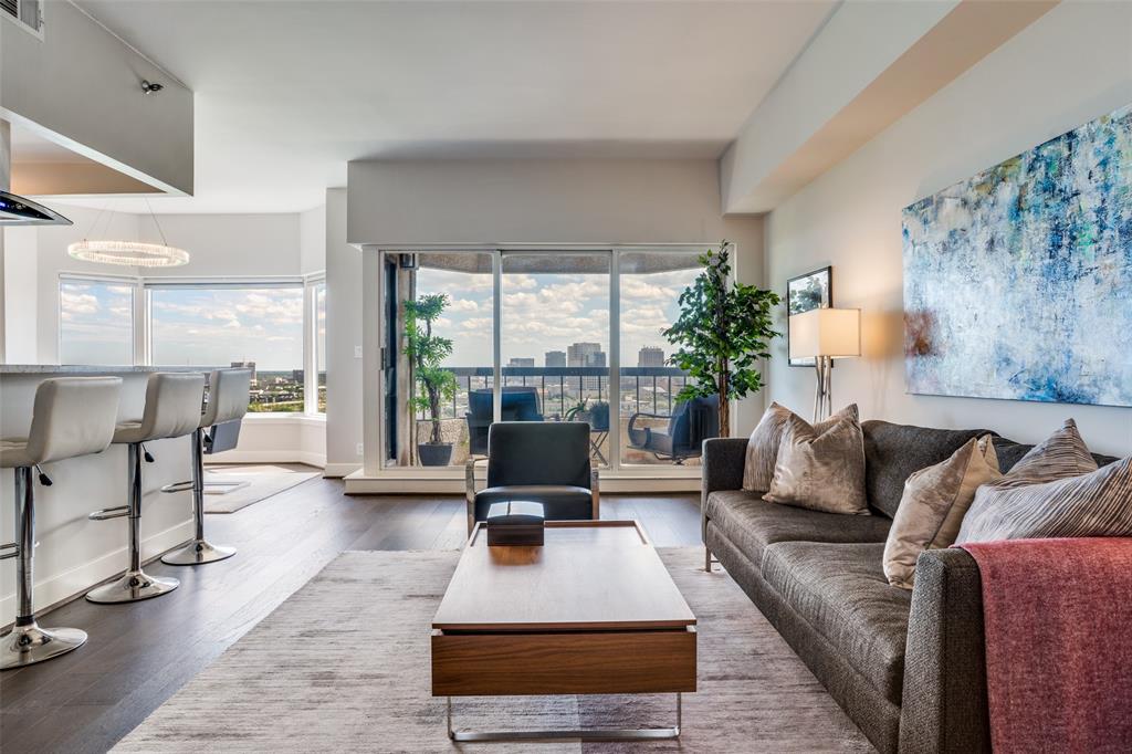 Latour Condo - Residential