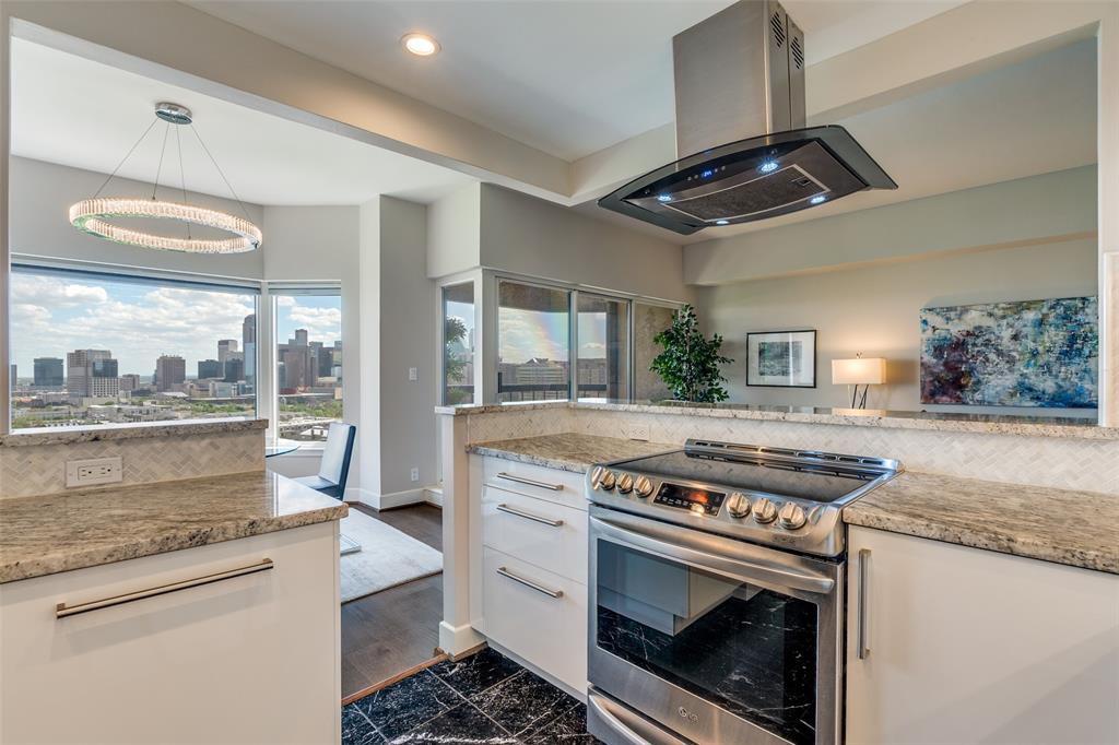 Latour Condo - Residential