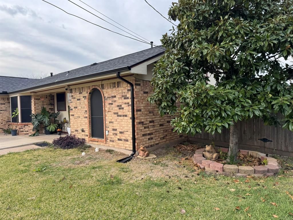 Photo of 4 Finley Circle, Krum, TX 76249 (MLS # 21126996)