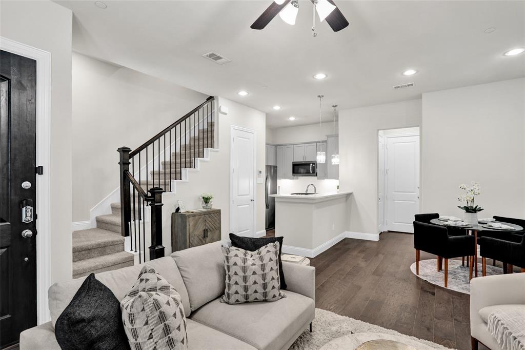 Wade Settlement Ph One - Residential Lease