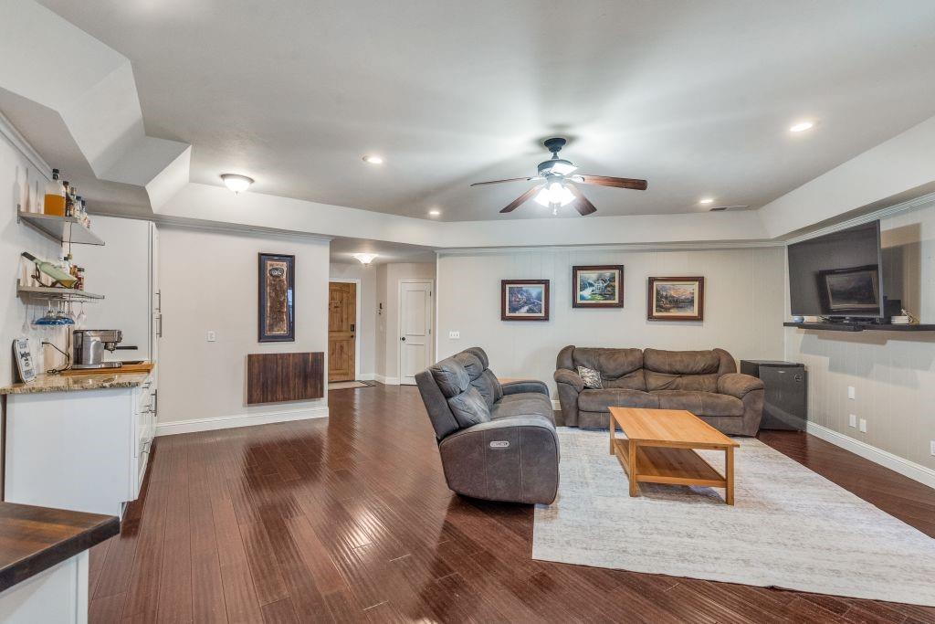 2509 Windsor Place