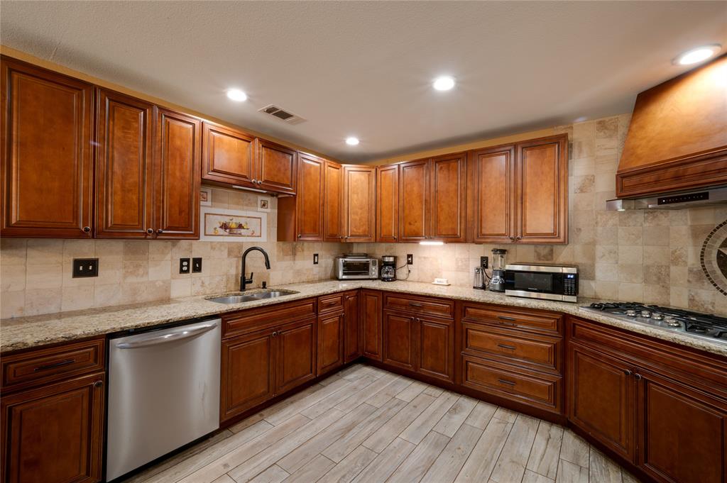 Logsdon Jo - Residential