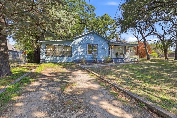 425 DUNAWAY LN, AZLE, TX 76020 - Image 032d7942dc5805bedfbc64d6863b682c/3112698616