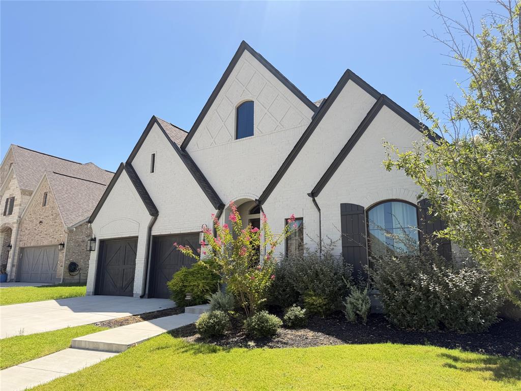 2271 Macy Way