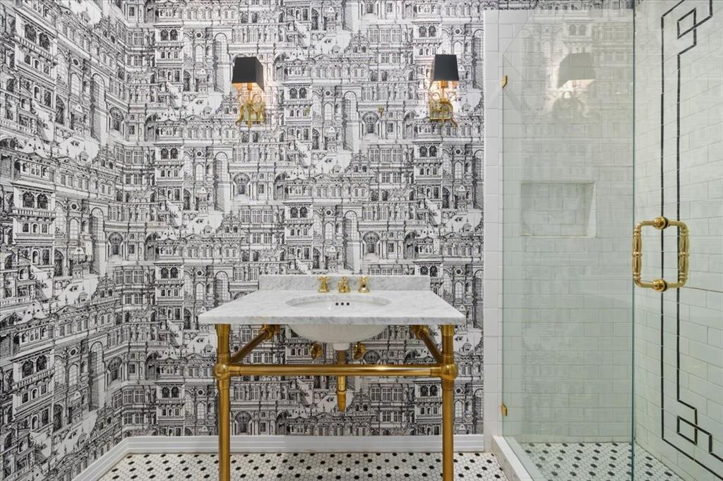 Chamberlain Arlington Heights 1st - Residential