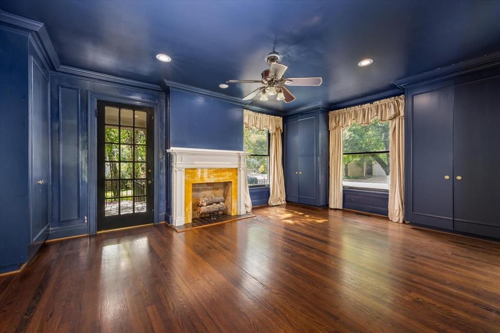 4720 Collinwood Avenue