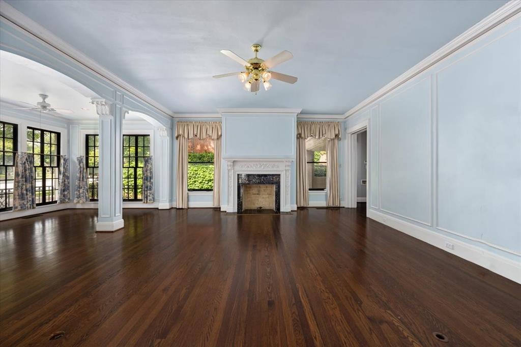 4720 Collinwood Avenue