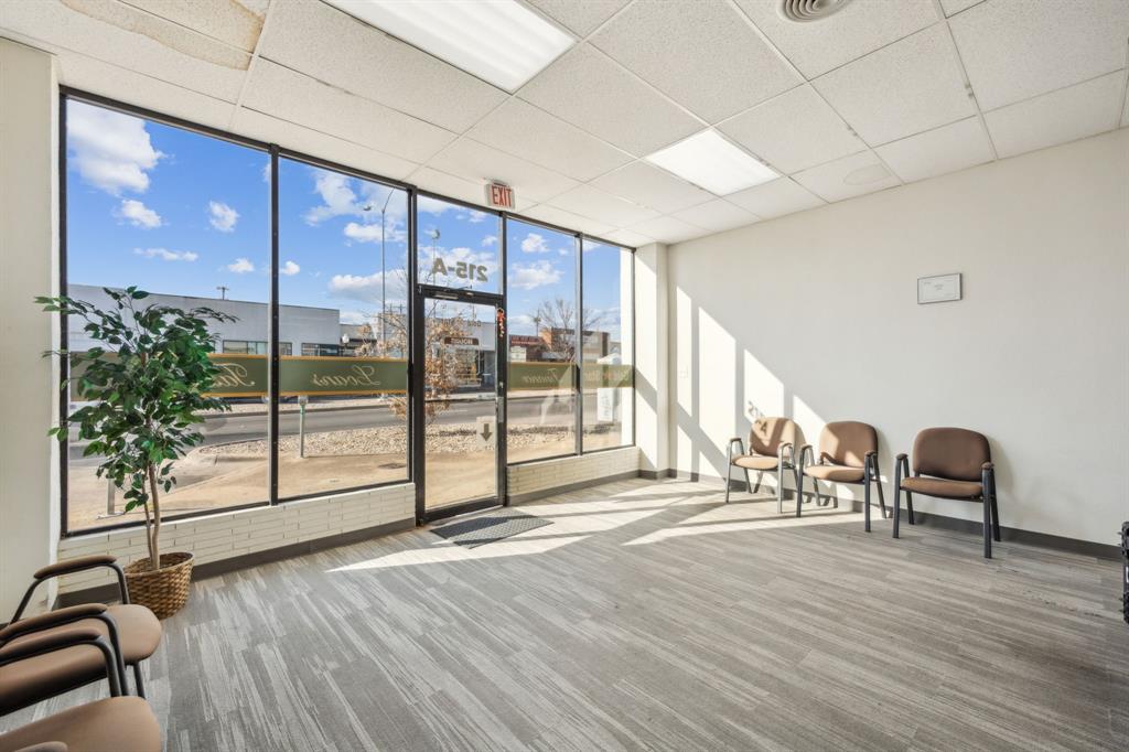 Dallas Land & Loan 02 - Commercial Sale