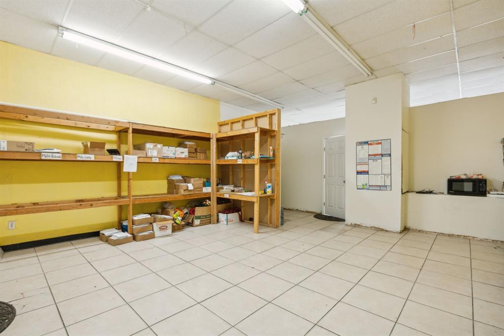 Dallas Land & Loan 02 - Commercial Sale