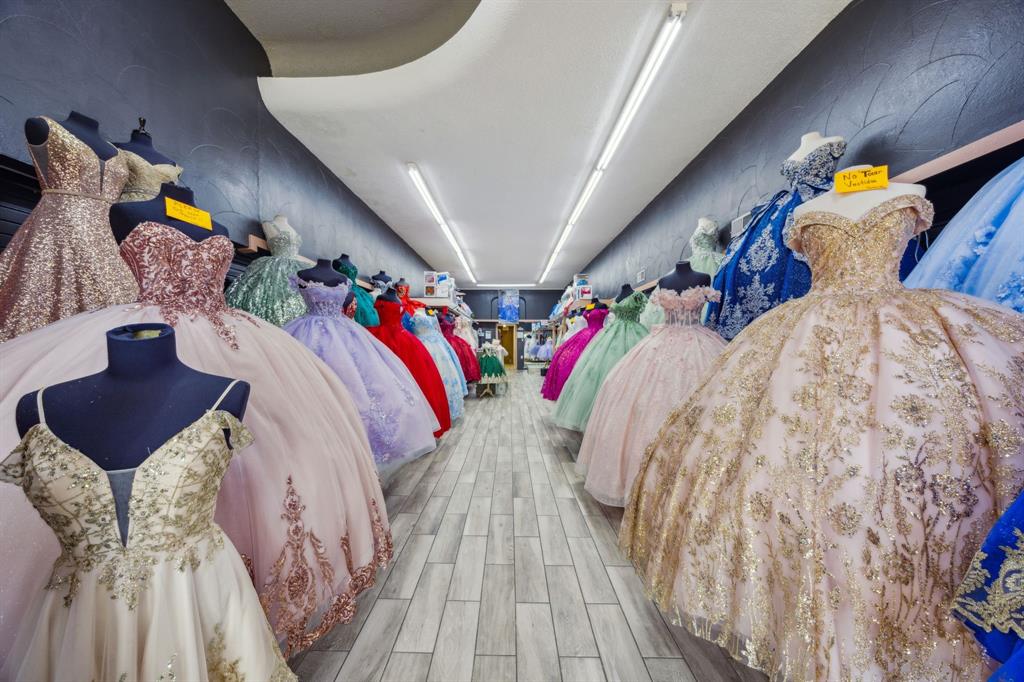 Dallas Land & Loan 02 - Commercial Sale