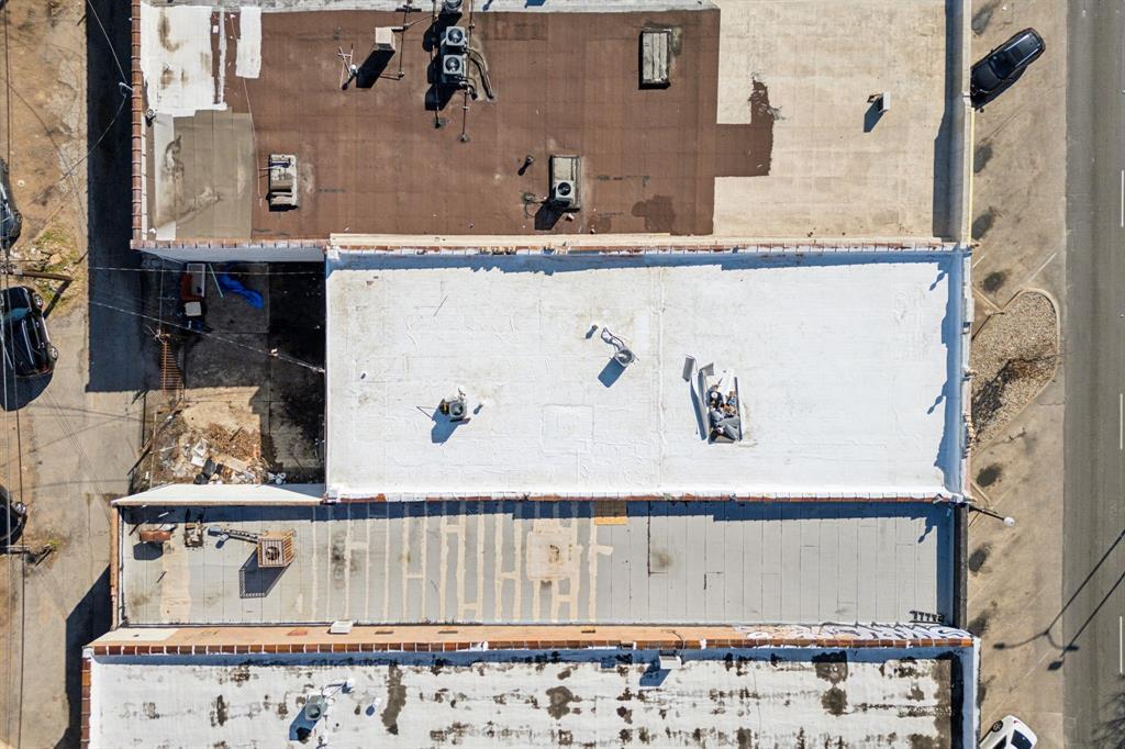 Dallas Land & Loan 02 - Commercial Sale