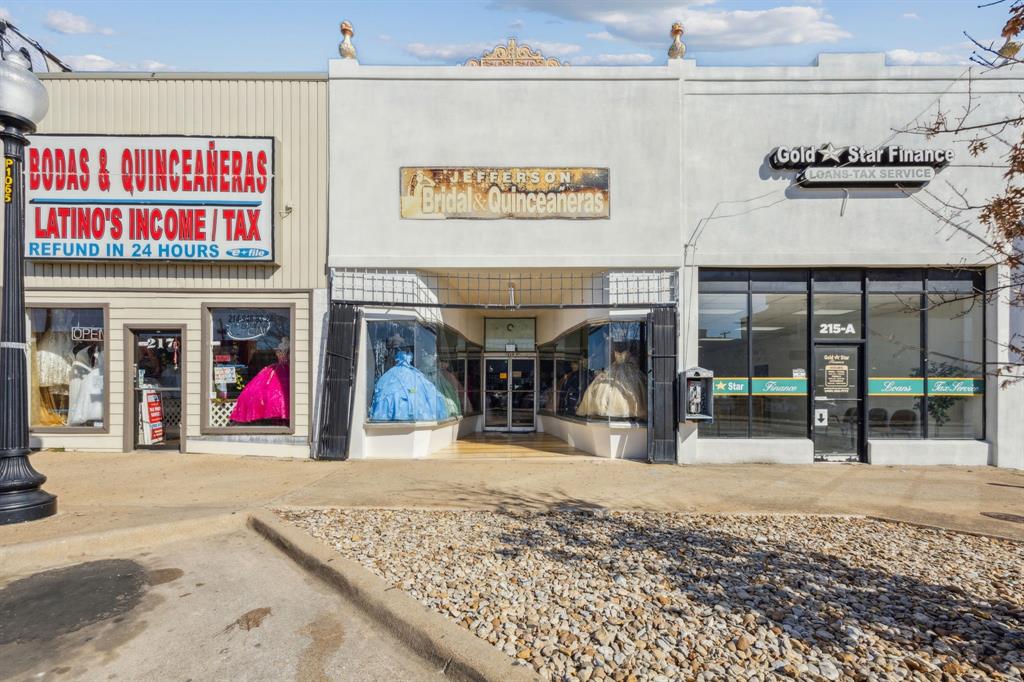 215 W Jefferson Boulevard