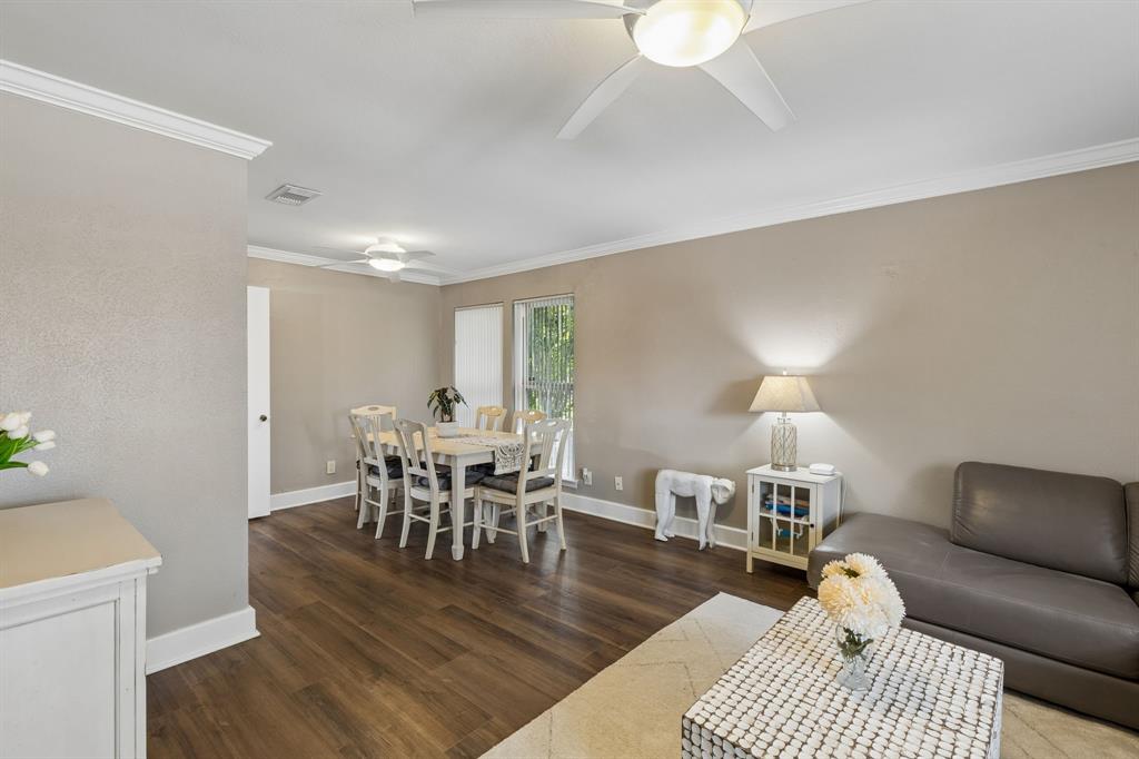 1310 Briar Hollow Lane