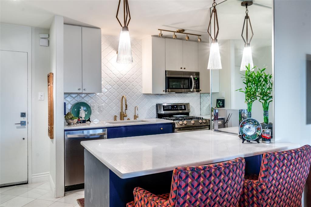 Twenty-One Turtle Creek Condos - Residential