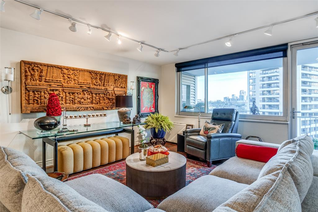 Twenty-One Turtle Creek Condos - Residential