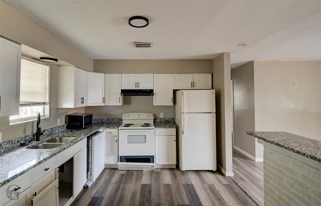 Southern Terrace 01 - Residential