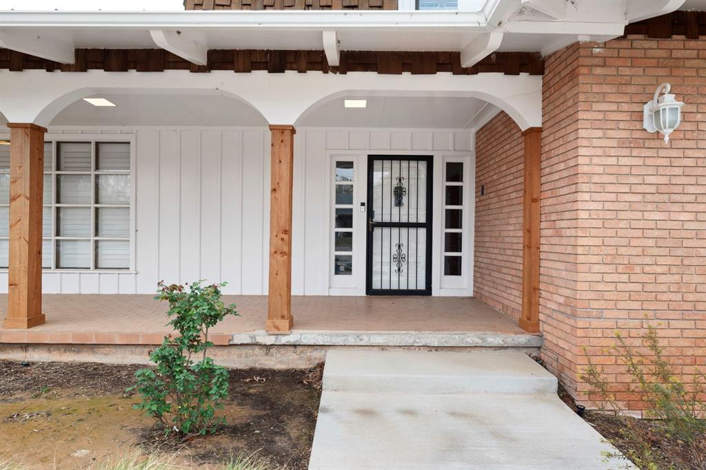 803 Lakeview Drive