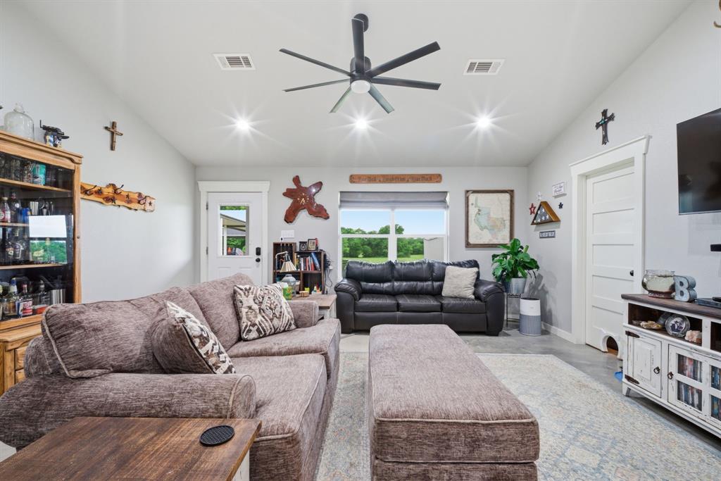 A1252 CHADWICK JOSEPH M - Residential