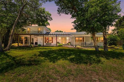 218 Rainbow Drive Woodway TX 76712