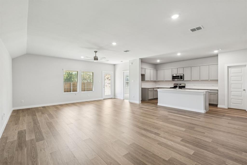 Lakehaven - Residential