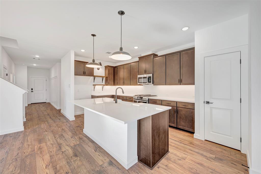 Rolling Ridge - Residential