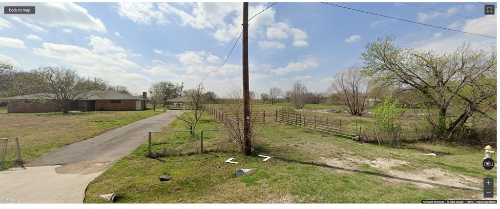 9517 Merritt Rd Road