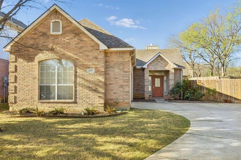 403 Hideaway Court Euless TX 76039