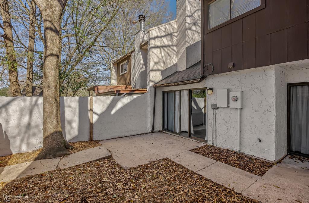 Shreveport, Louisiana 71107, United States, 2 Bedrooms Bedrooms, ,2 BathroomsBathrooms,Residential,Pending,50349