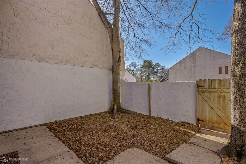 Shreveport, Louisiana 71107, United States, 2 Bedrooms Bedrooms, ,2 BathroomsBathrooms,Residential,Pending,50349