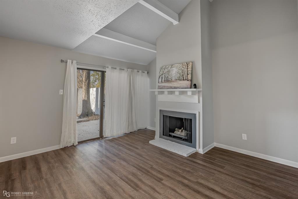 Shreveport, Louisiana 71107, United States, 2 Bedrooms Bedrooms, ,2 BathroomsBathrooms,Residential,Pending,50349