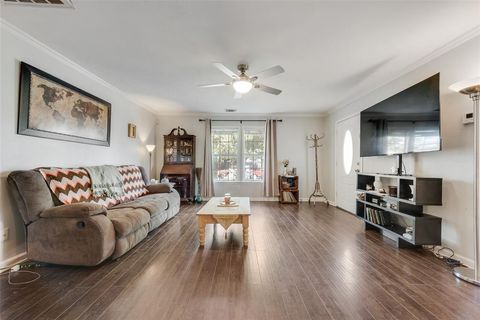 Tiny photo for 2734 Wilton Avenue, Dallas, TX 75211 (MLS # 21101145)